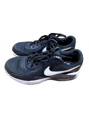 Women’s Nike Air Max Excee Black Sleek Design Comfort CD5432-003 Size  11 EUC